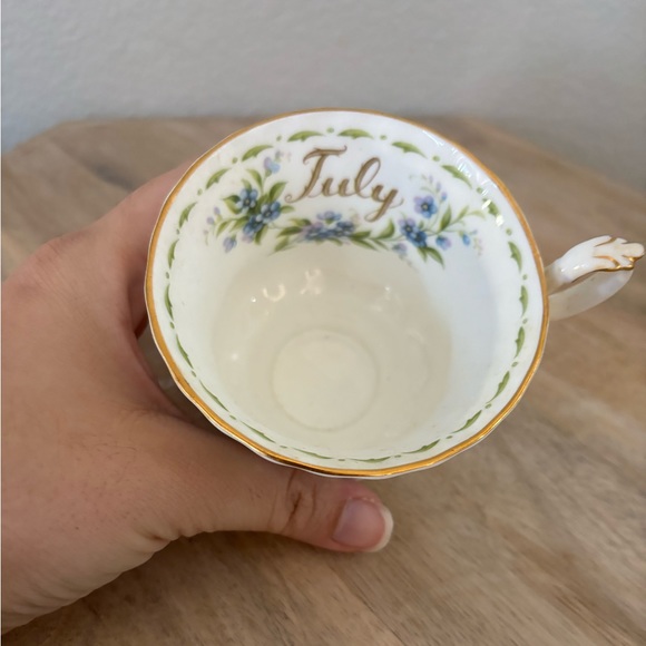 Vintage Royal Albert Bone China Flower of The Month July Teacup - Picture 4 of 6